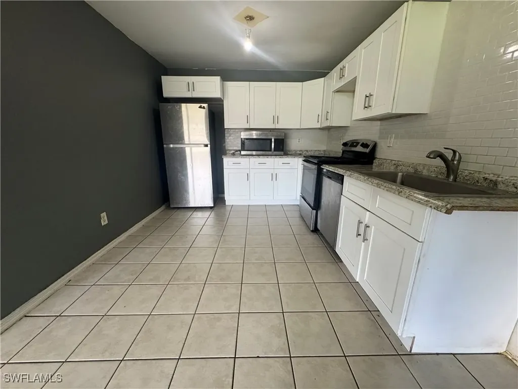 4541 21st Street SW Lehigh Acres FL 33973
