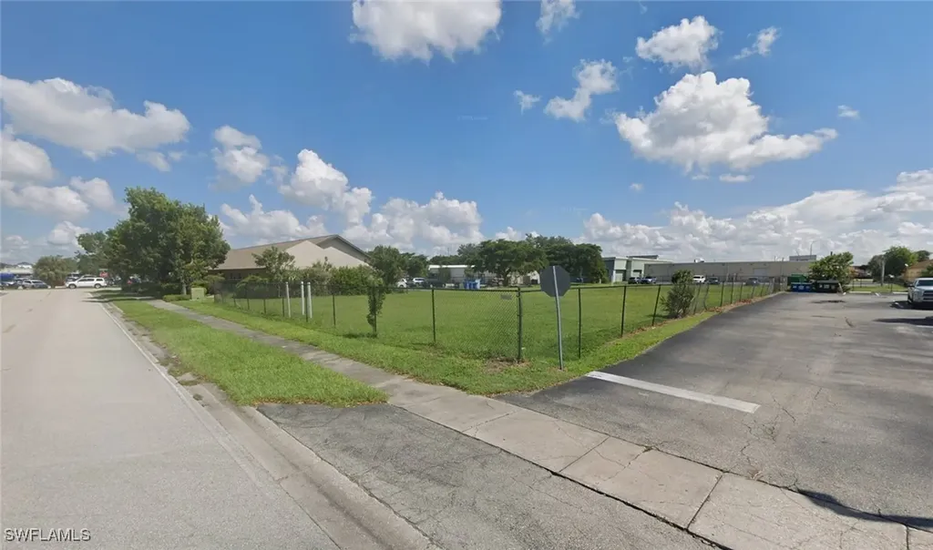 5225 Ramsey Way Fort Myers FL 33907