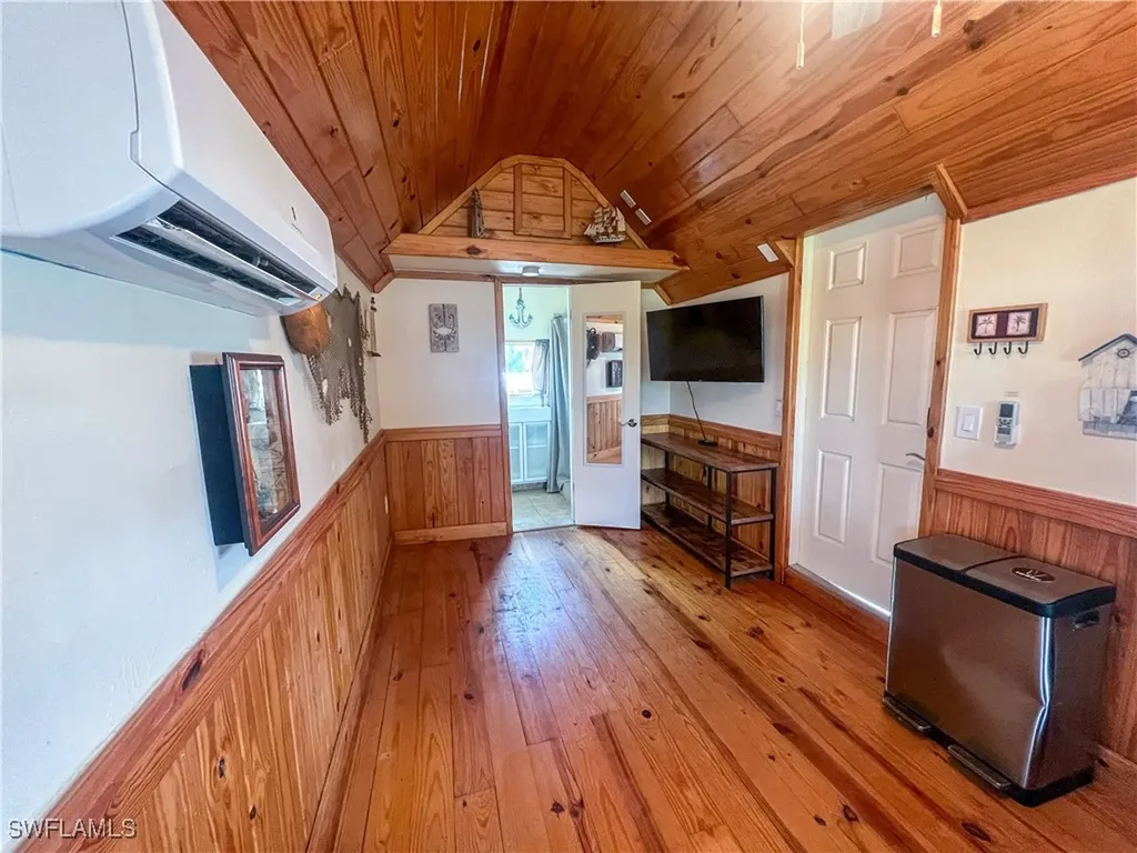 2595 Pine Street Matlacha FL 33993