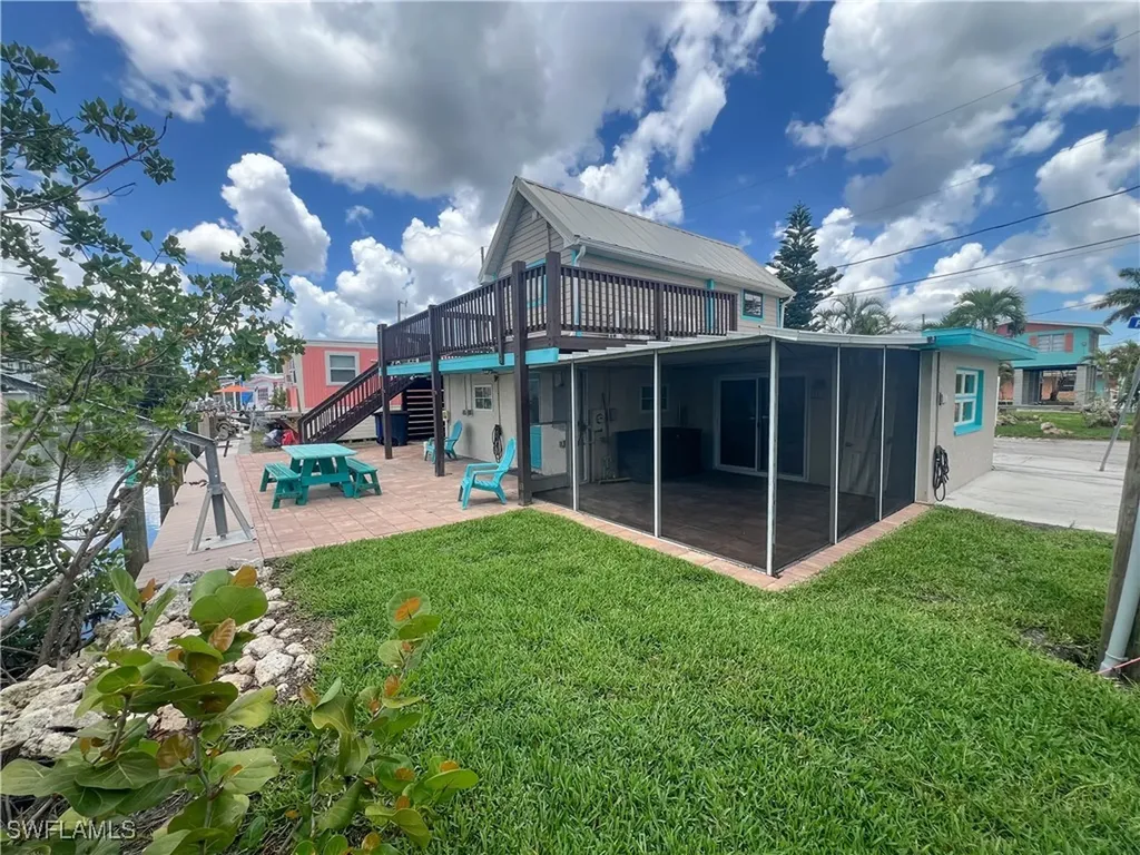 2595 Pine Street Matlacha FL 33993