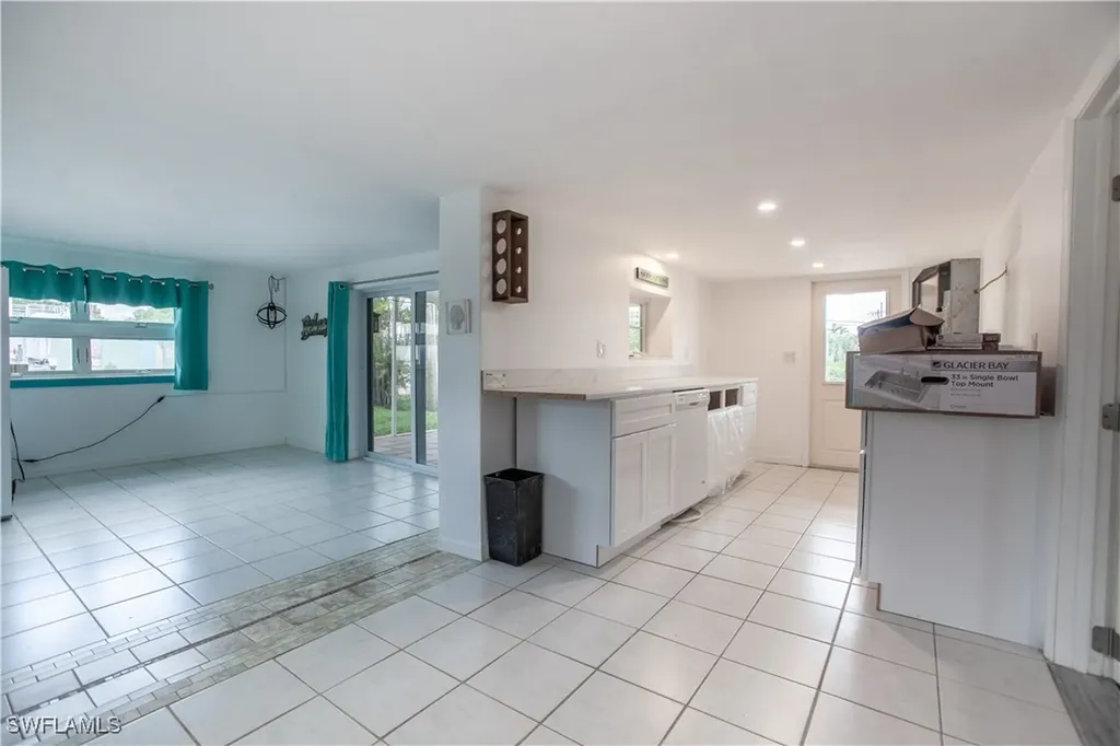 2595 Pine Street Matlacha FL 33993
