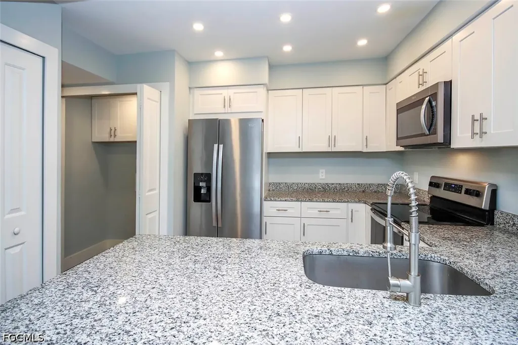 8849 Somerset Boulevard Fort Myers FL 33919