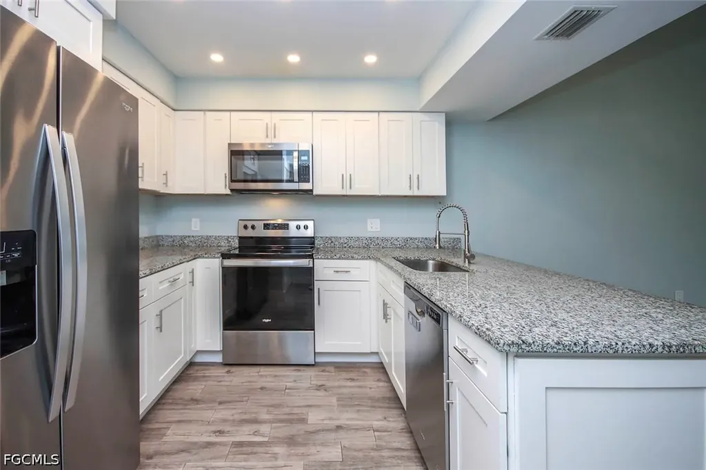 8849 Somerset Boulevard Fort Myers FL 33919
