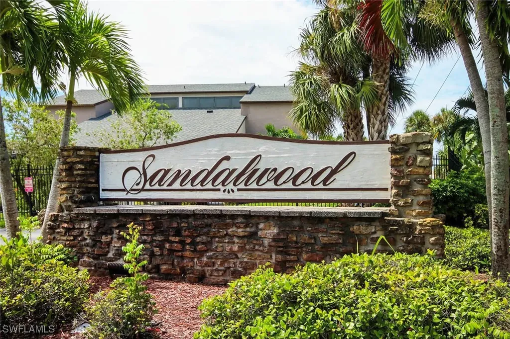 8849 Somerset Boulevard Fort Myers FL 33919