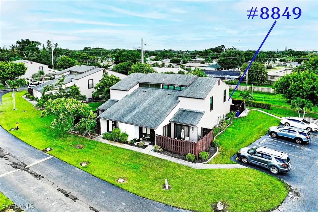 8849 Somerset Boulevard Fort Myers FL 33919