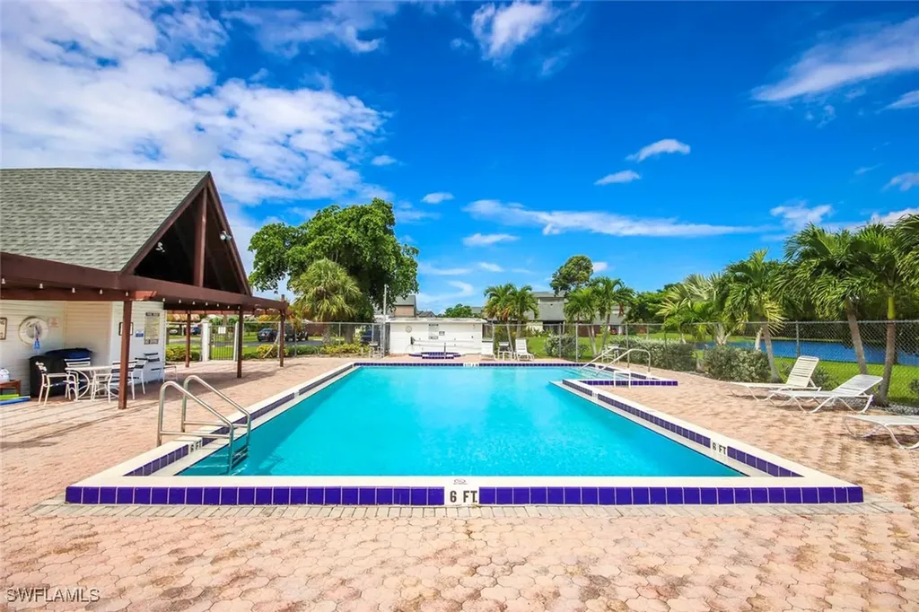 8849 Somerset Boulevard Fort Myers FL 33919