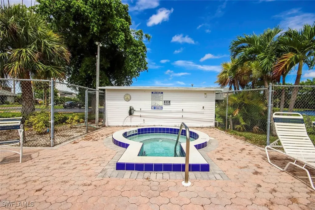 8849 Somerset Boulevard Fort Myers FL 33919