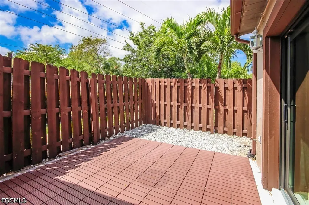 8849 Somerset Boulevard Fort Myers FL 33919
