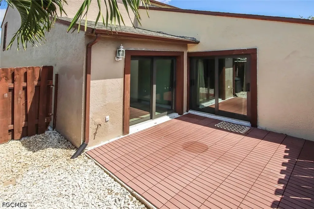 8849 Somerset Boulevard Fort Myers FL 33919