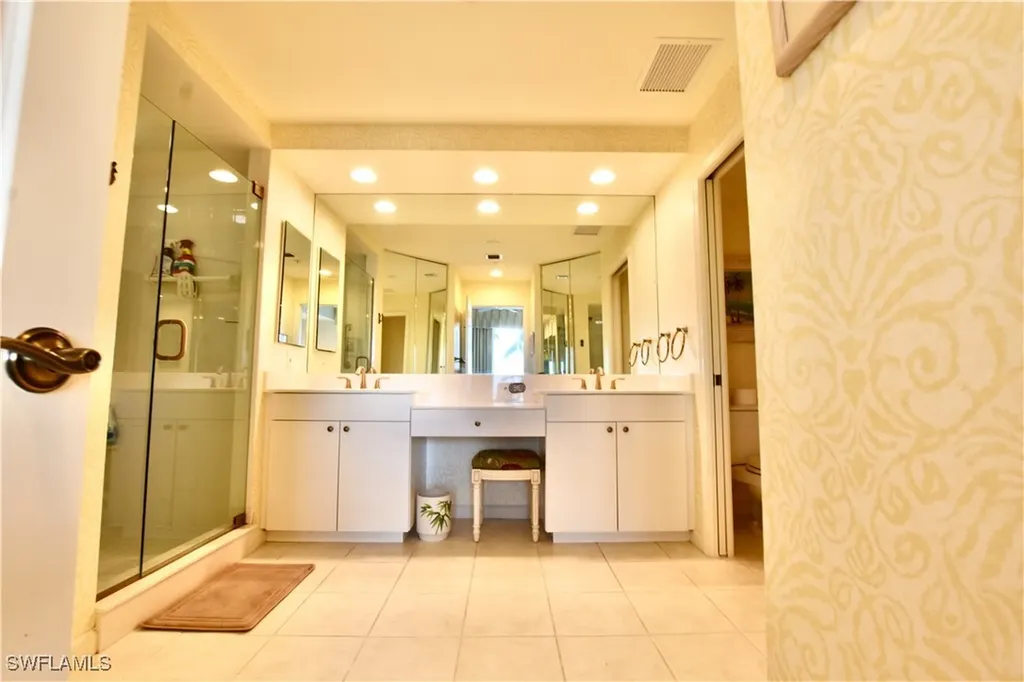 430 Cove Tower Drive Naples FL 34110