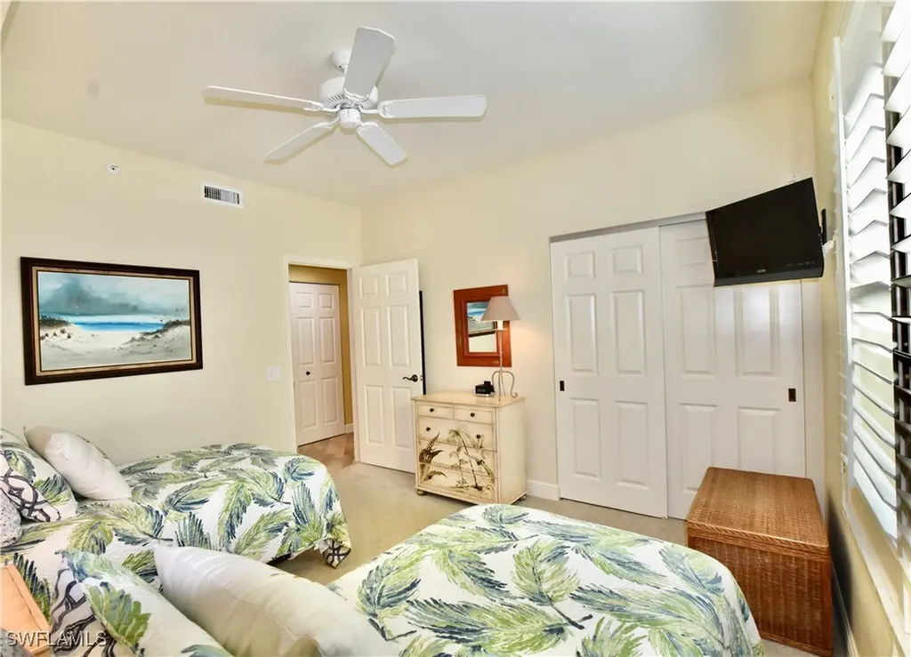 430 Cove Tower Drive Naples FL 34110