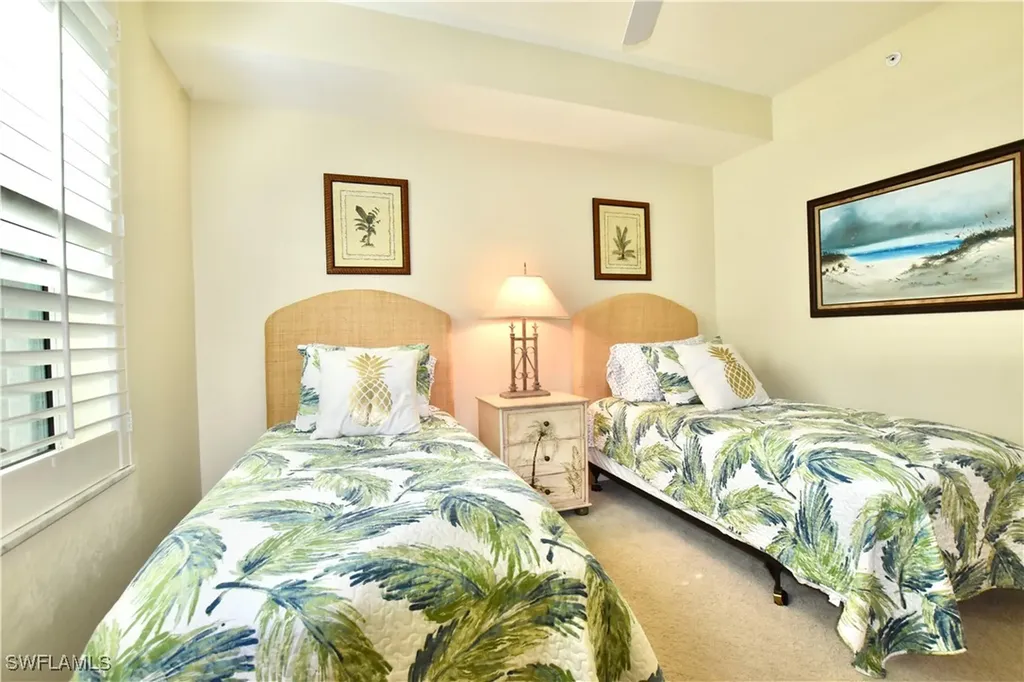 430 Cove Tower Drive Naples FL 34110