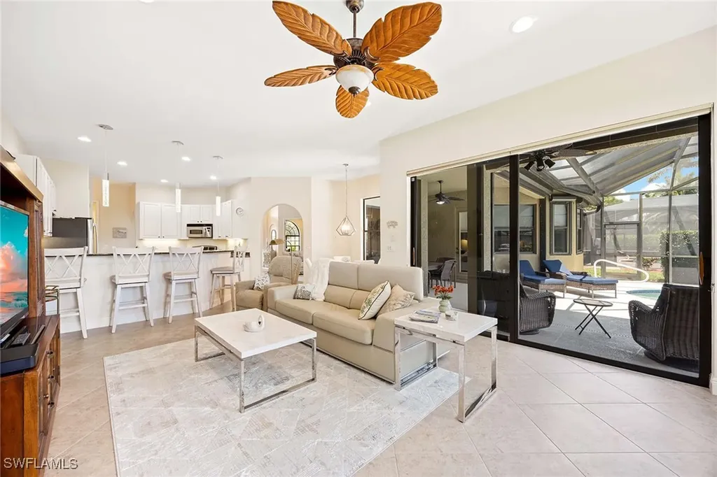 3820 Ruby Way Naples FL 34114