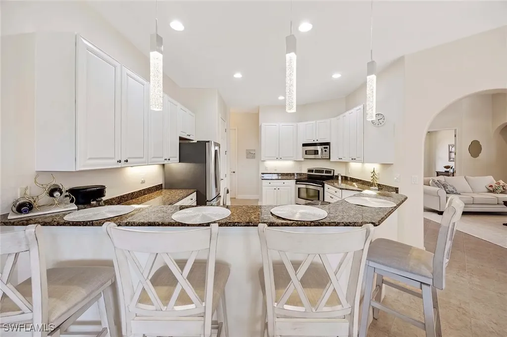 3820 Ruby Way Naples FL 34114