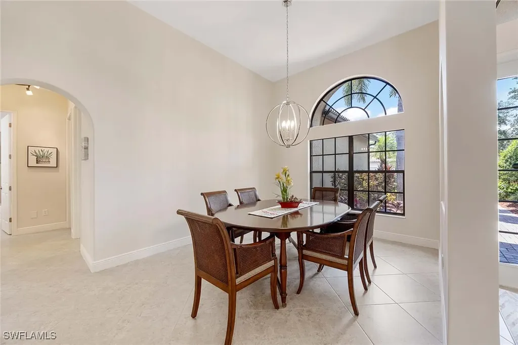 3820 Ruby Way Naples FL 34114