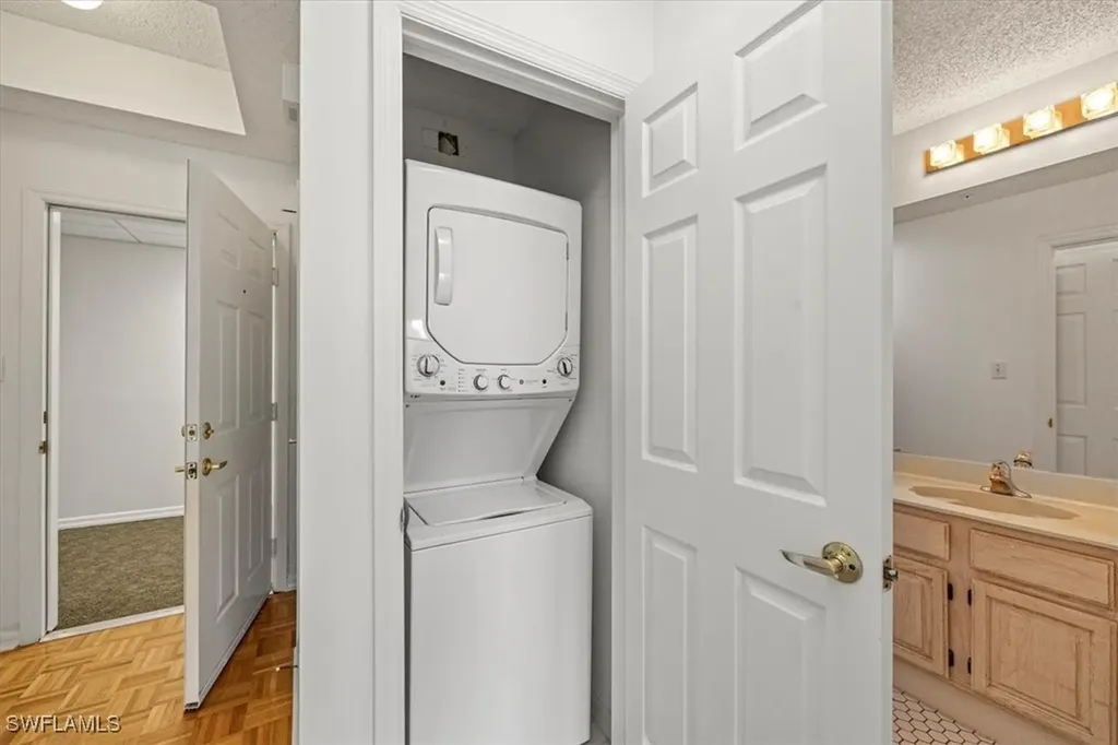 900 Arbor Lake Drive Naples FL 34110