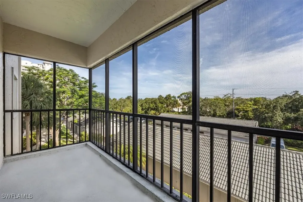 900 Arbor Lake Drive Naples FL 34110