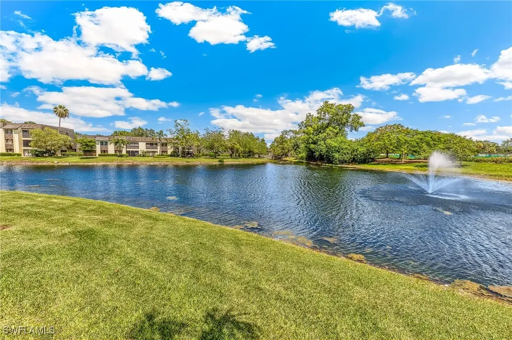 1562 Oyster Catcher Point Naples FL 34105