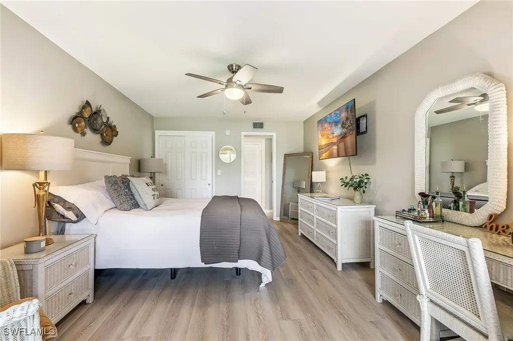 1562 Oyster Catcher Point Naples FL 34105