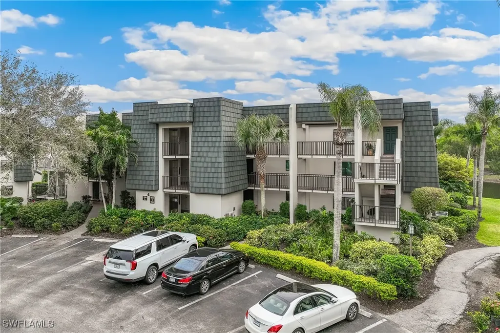 1562 Oyster Catcher Point Naples FL 34105