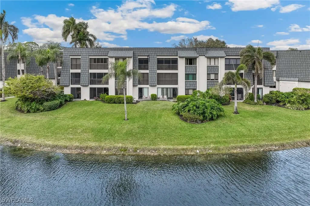 1562 Oyster Catcher Point Naples FL 34105