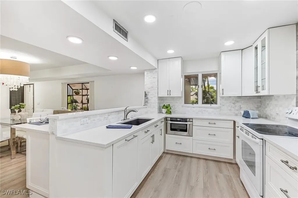 1562 Oyster Catcher Point Naples FL 34105