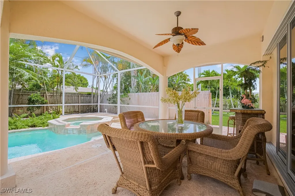 774 105th Avenue N Naples FL 34108