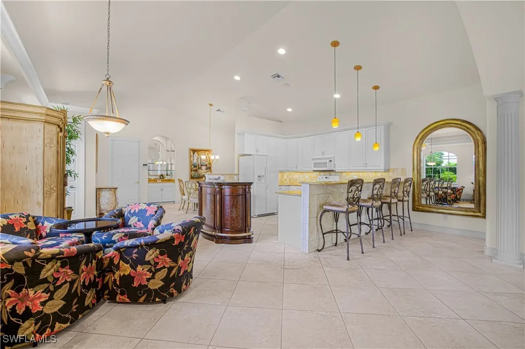 774 105th Avenue N Naples FL 34108