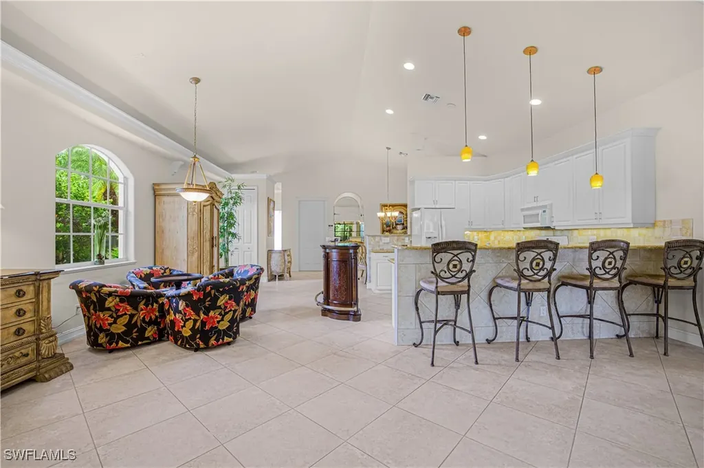 774 105th Avenue N Naples FL 34108