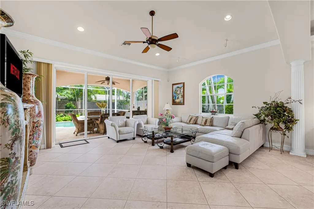 774 105th Avenue N Naples FL 34108