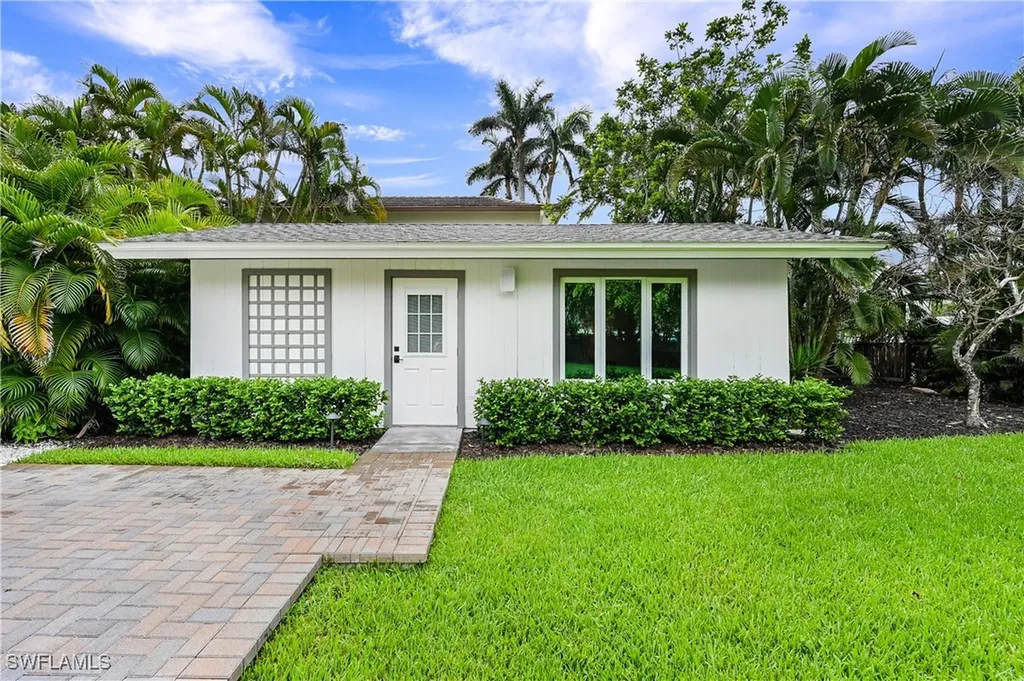 134 16th Avenue S Naples FL 34102