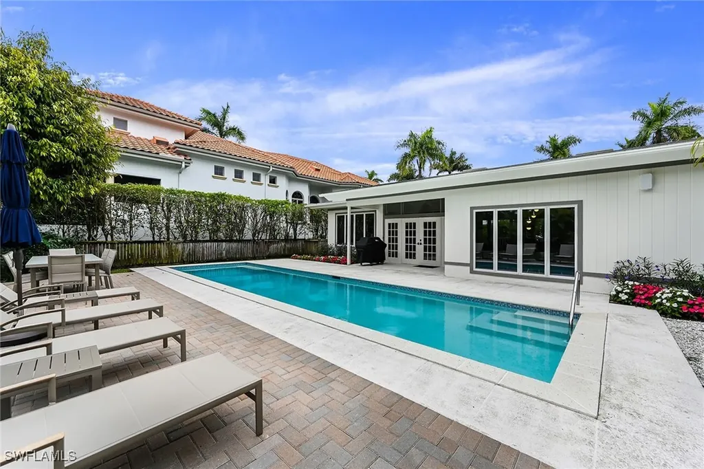 134 16th Avenue S Naples FL 34102