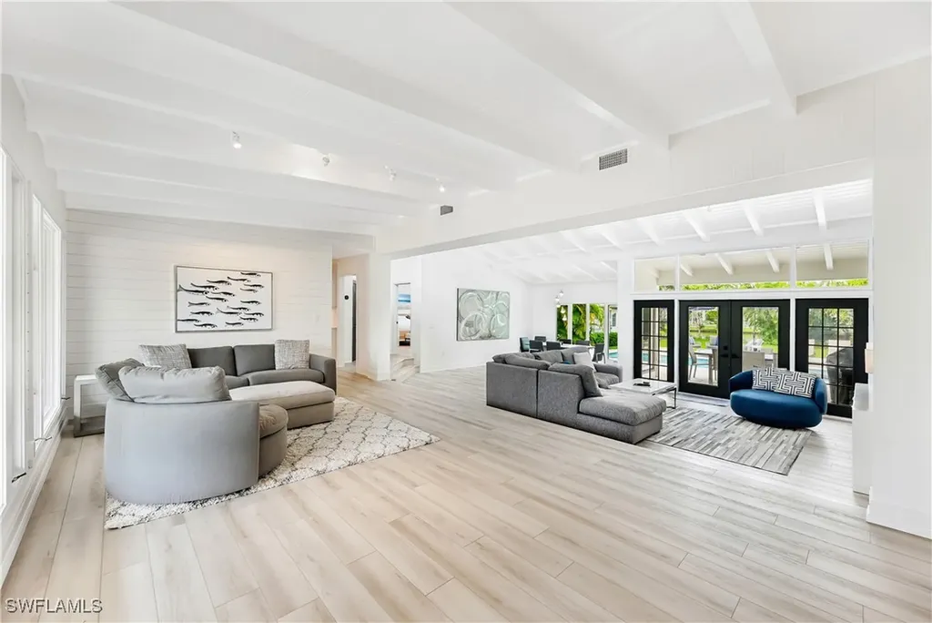 134 16th Avenue S Naples FL 34102