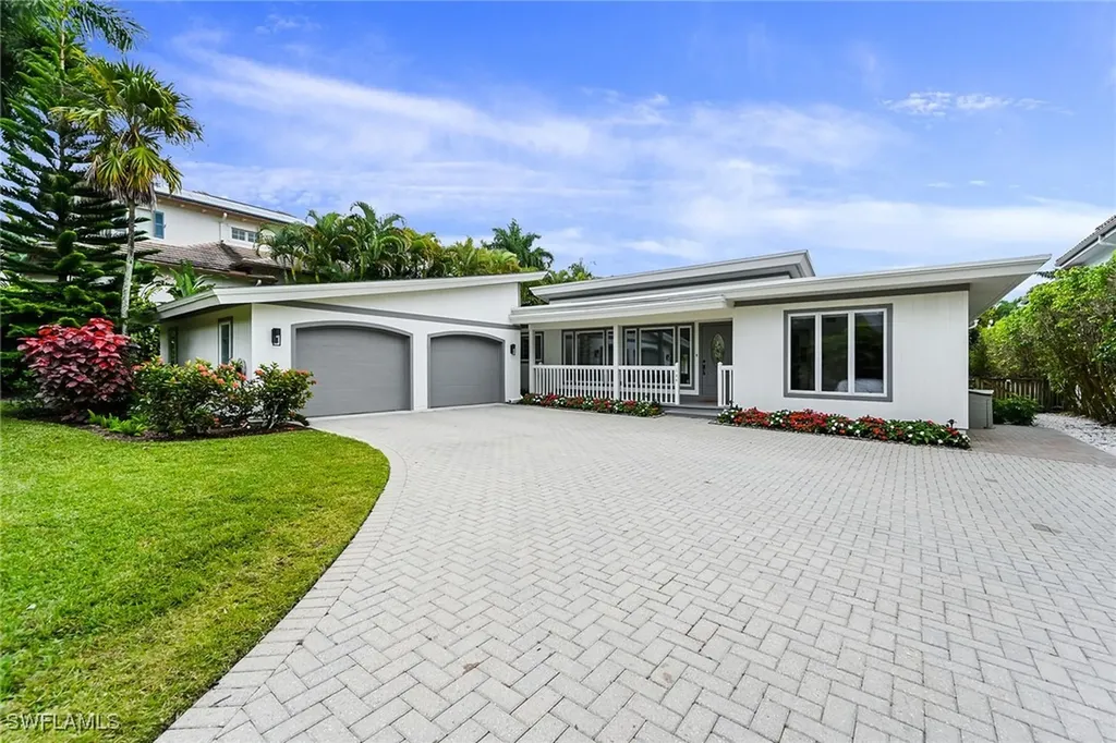 134 16th Avenue S Naples FL 34102