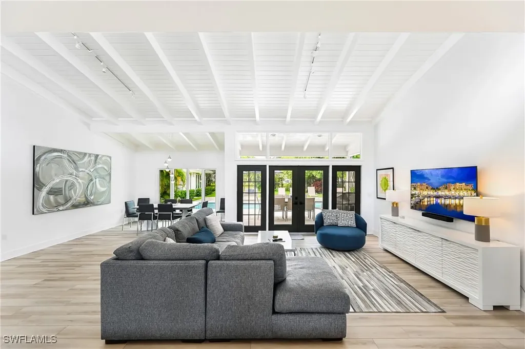 134 16th Avenue S Naples FL 34102