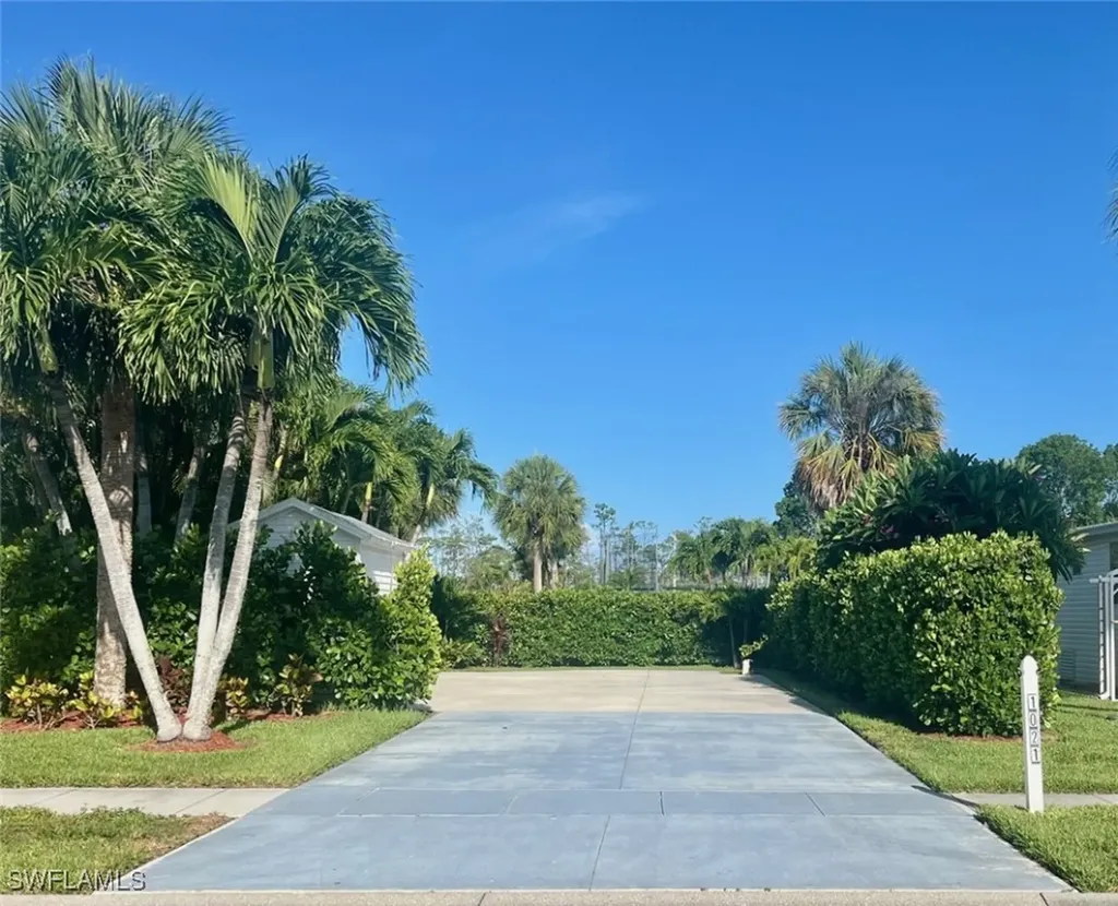 1021 Silver Lakes Boulevard Naples FL 34114