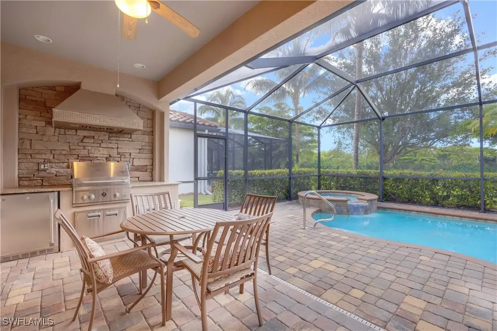 9254 Veneto Place Naples FL 34113