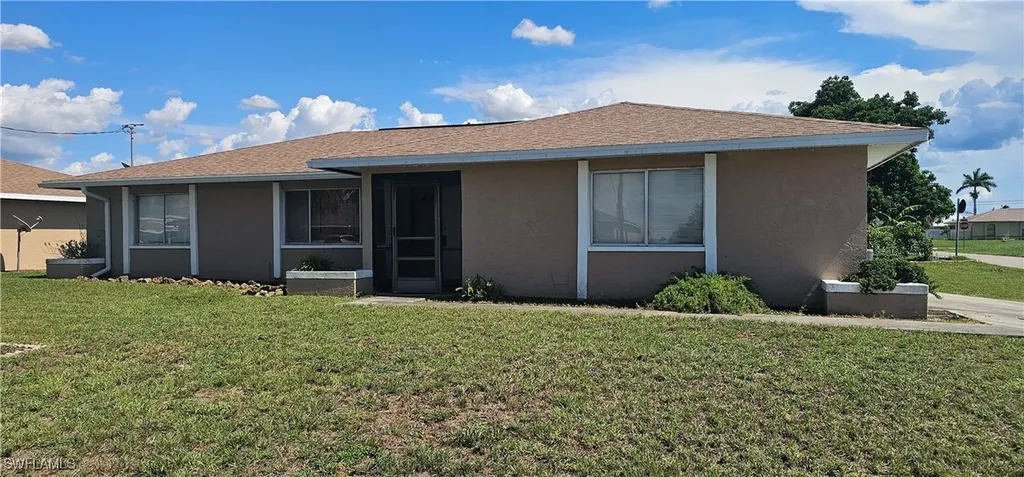 1404 SE 10th Terrace Cape Coral FL 33990