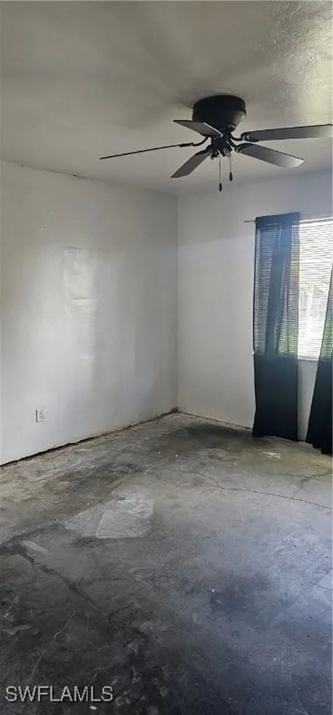 1404 SE 10th Terrace Cape Coral FL 33990
