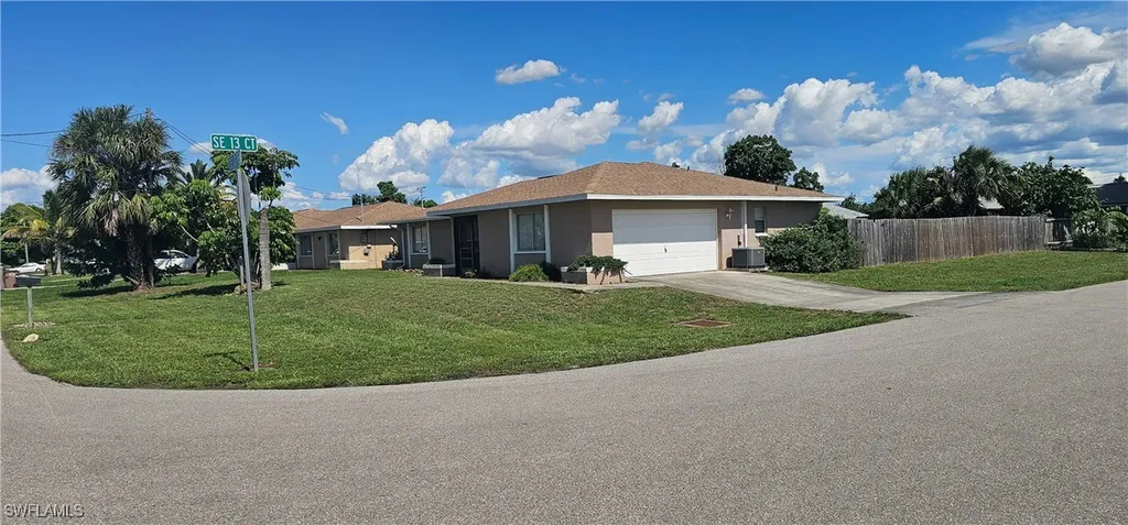 1404 SE 10th Terrace Cape Coral FL 33990