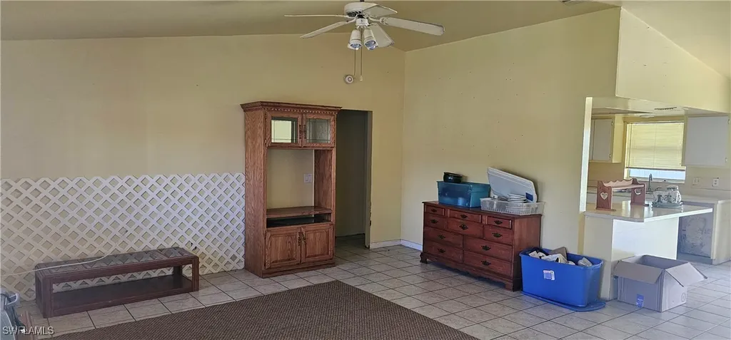 1404 SE 10th Terrace Cape Coral FL 33990