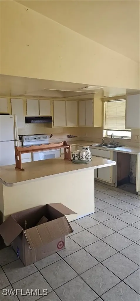 1404 SE 10th Terrace Cape Coral FL 33990