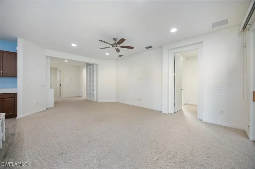14607 Manchester Drive Naples FL 34114
