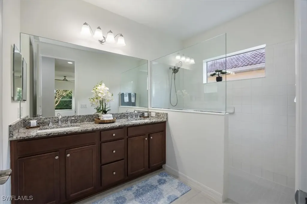 14607 Manchester Drive Naples FL 34114