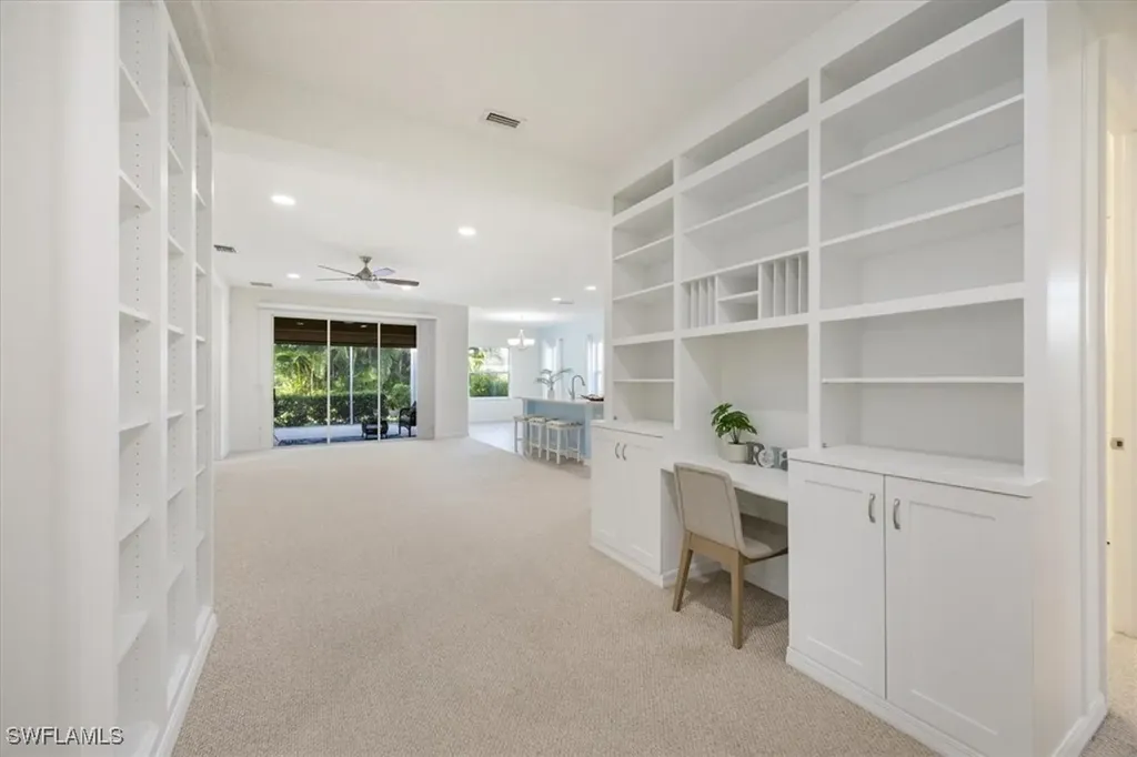 14607 Manchester Drive Naples FL 34114