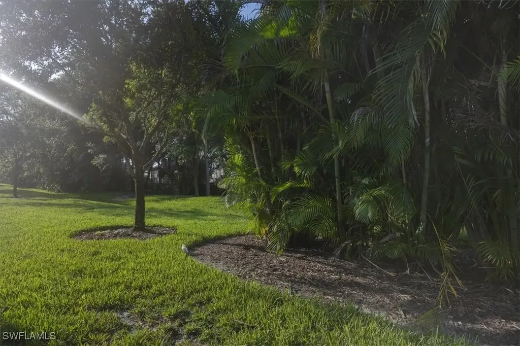 14607 Manchester Drive Naples FL 34114