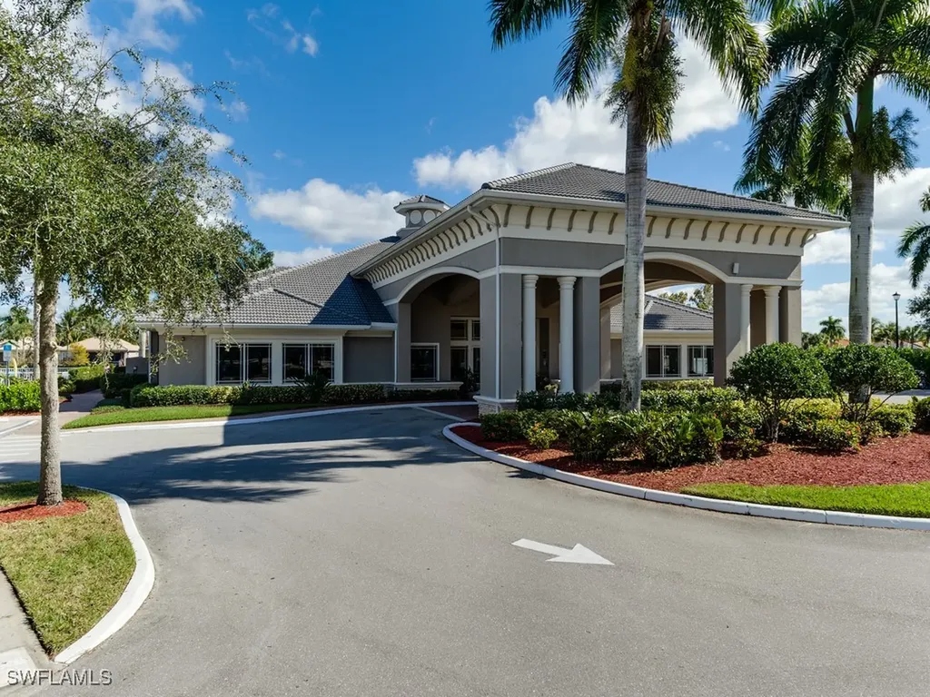 14607 Manchester Drive Naples FL 34114