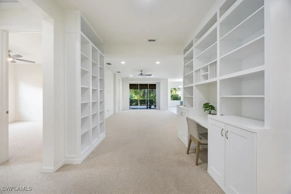 14607 Manchester Drive Naples FL 34114