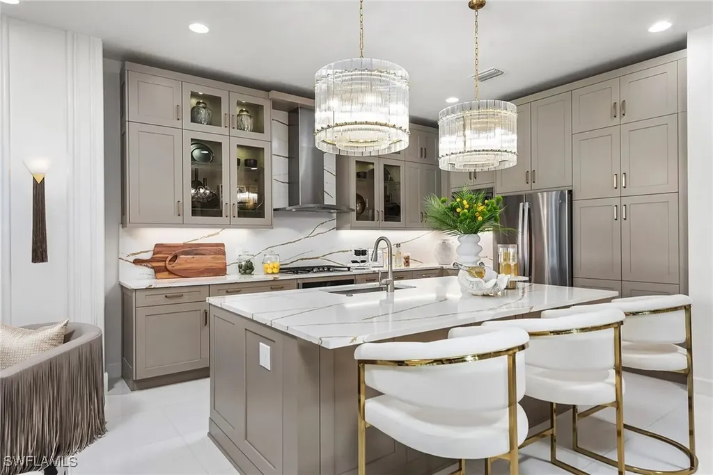 2677 Hyacinth Place Naples FL 34112