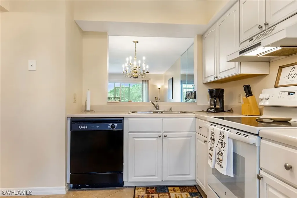 1075 Foxfire Lane Naples FL 34104